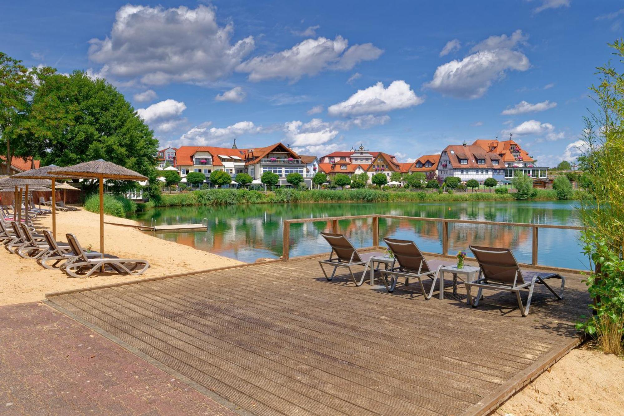 Seehotel Niedernberg - Das Dorf Am See Exterior foto